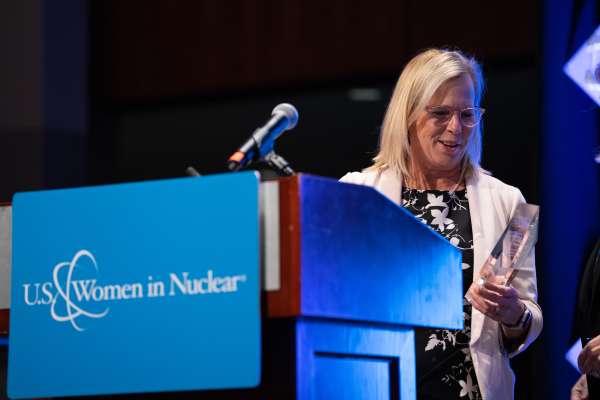 Winner of the 2022 U.S. WIN Leadership Award, Susan Korn